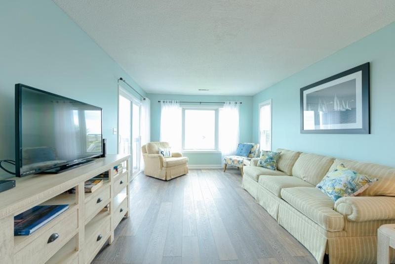 Sandy Dunes Oceanfront Condo - Just Renovated June 2020 默特尔比奇 外观 照片